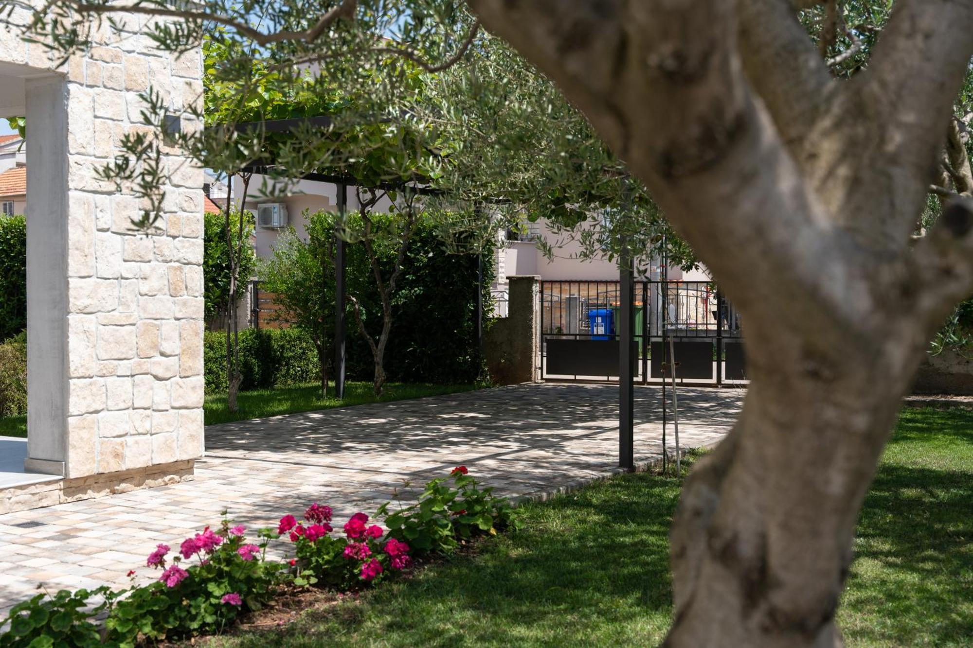 Apartments Coronata Biograd Na Moru Εξωτερικό φωτογραφία